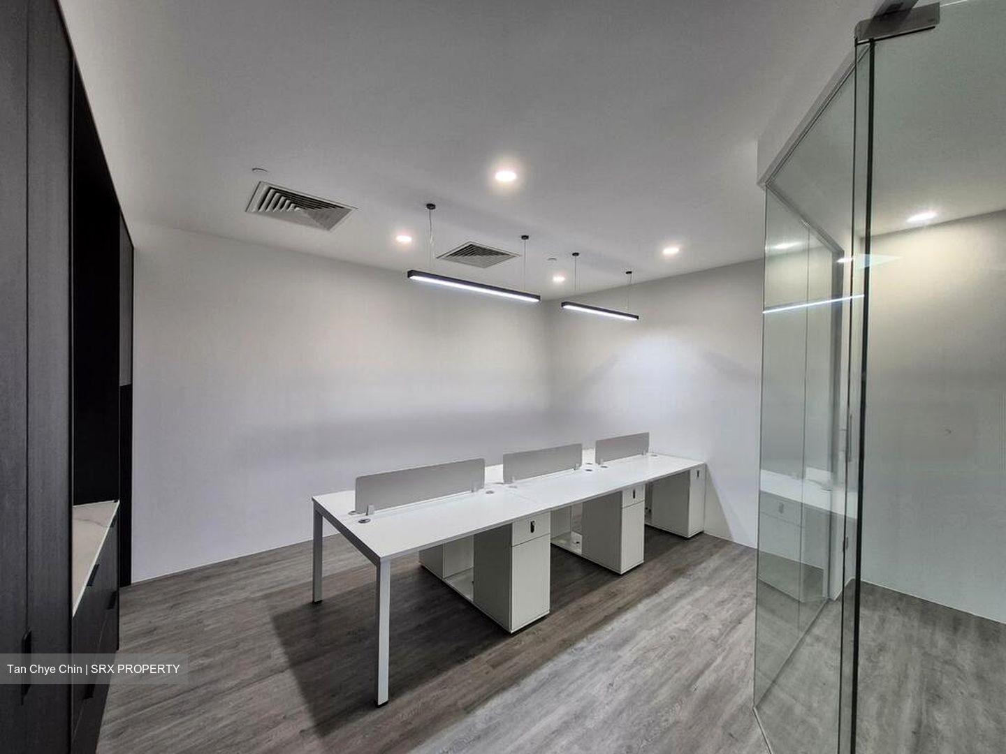 North Bridge Centre (D7), Office #479198791